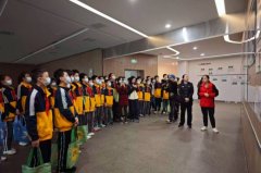 <b>但你能否猎奇一杯果茶几多“”</b>